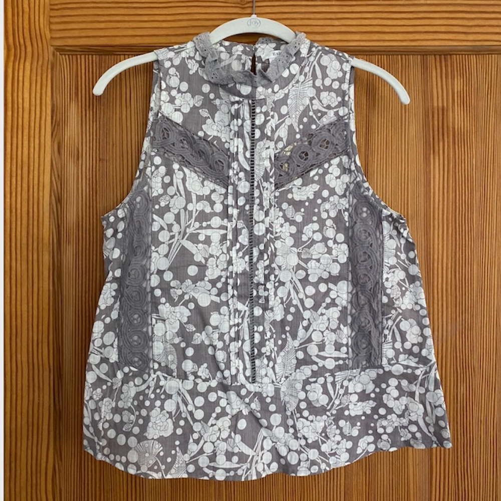 Esley Lavender + White Pattern Top